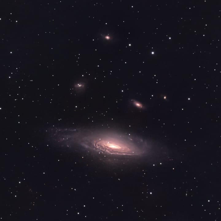 C30 and surrounding galaxies detail crop preview